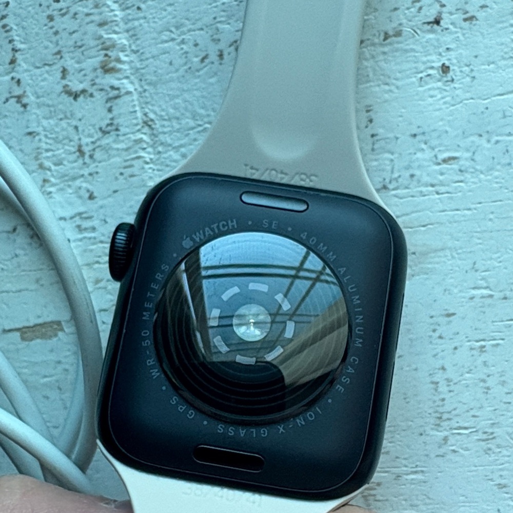 Apple Watch SE 40mm - Picture 6 of 12